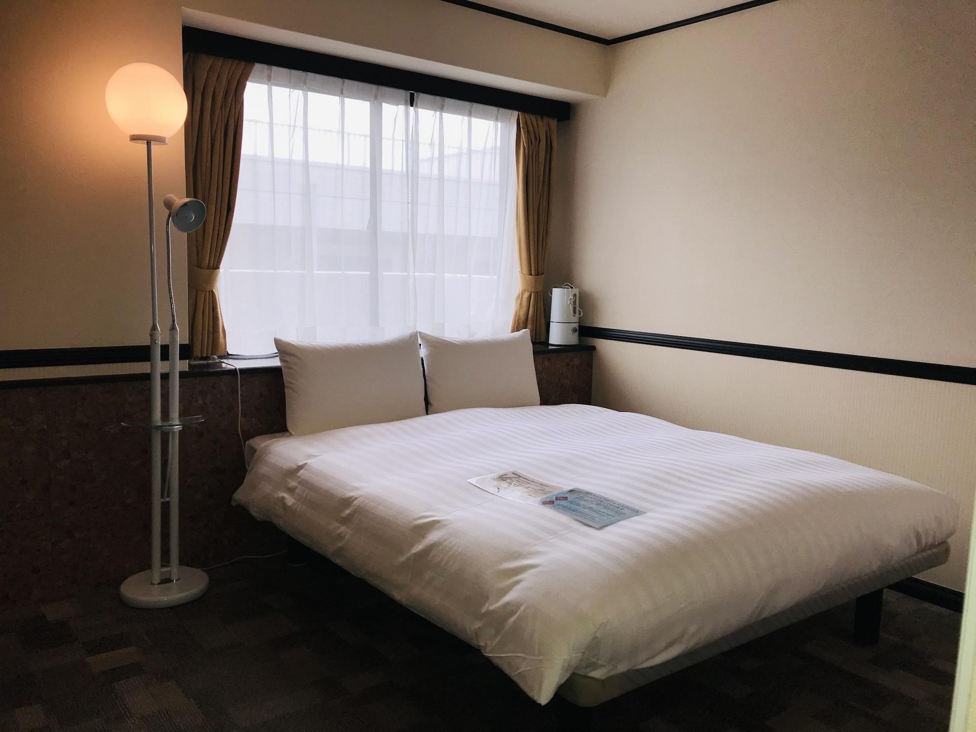 Toyoko Inn Tokyo Tozai-sen Nishi-kasai Kültér fotó