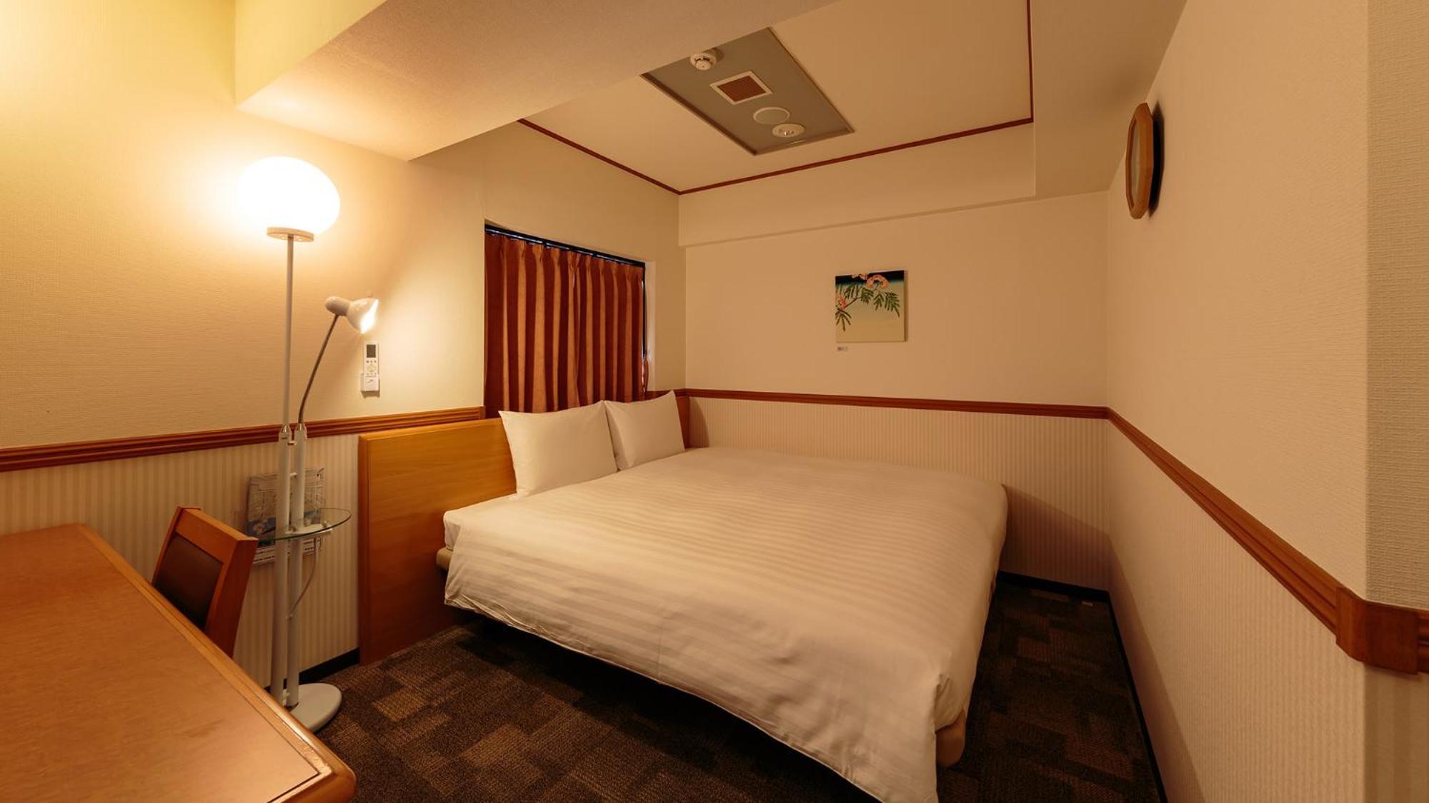 Toyoko Inn Tokyo Tozai-sen Nishi-kasai Szoba fotó