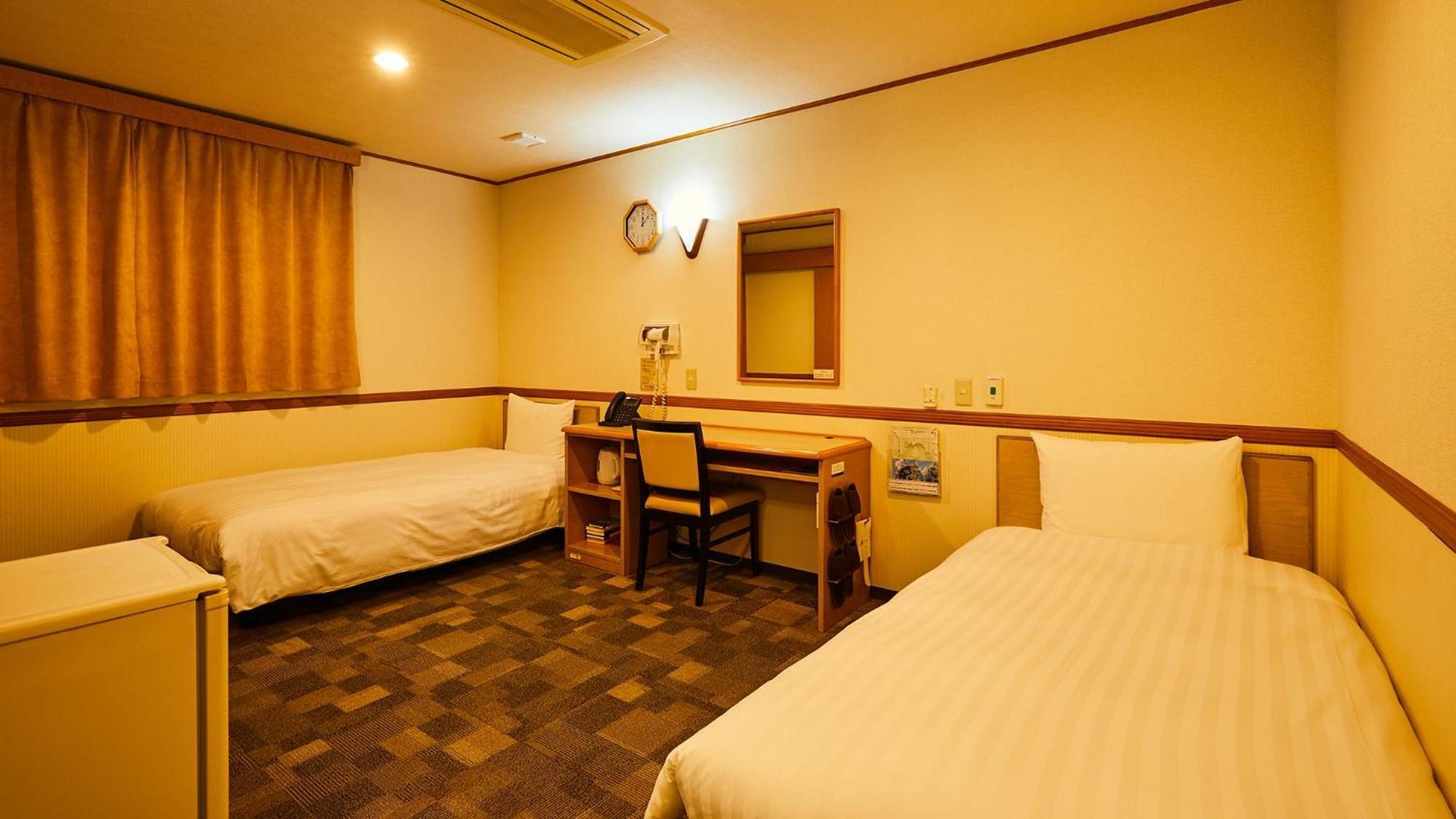 Toyoko Inn Tokyo Tozai-sen Nishi-kasai Szoba fotó