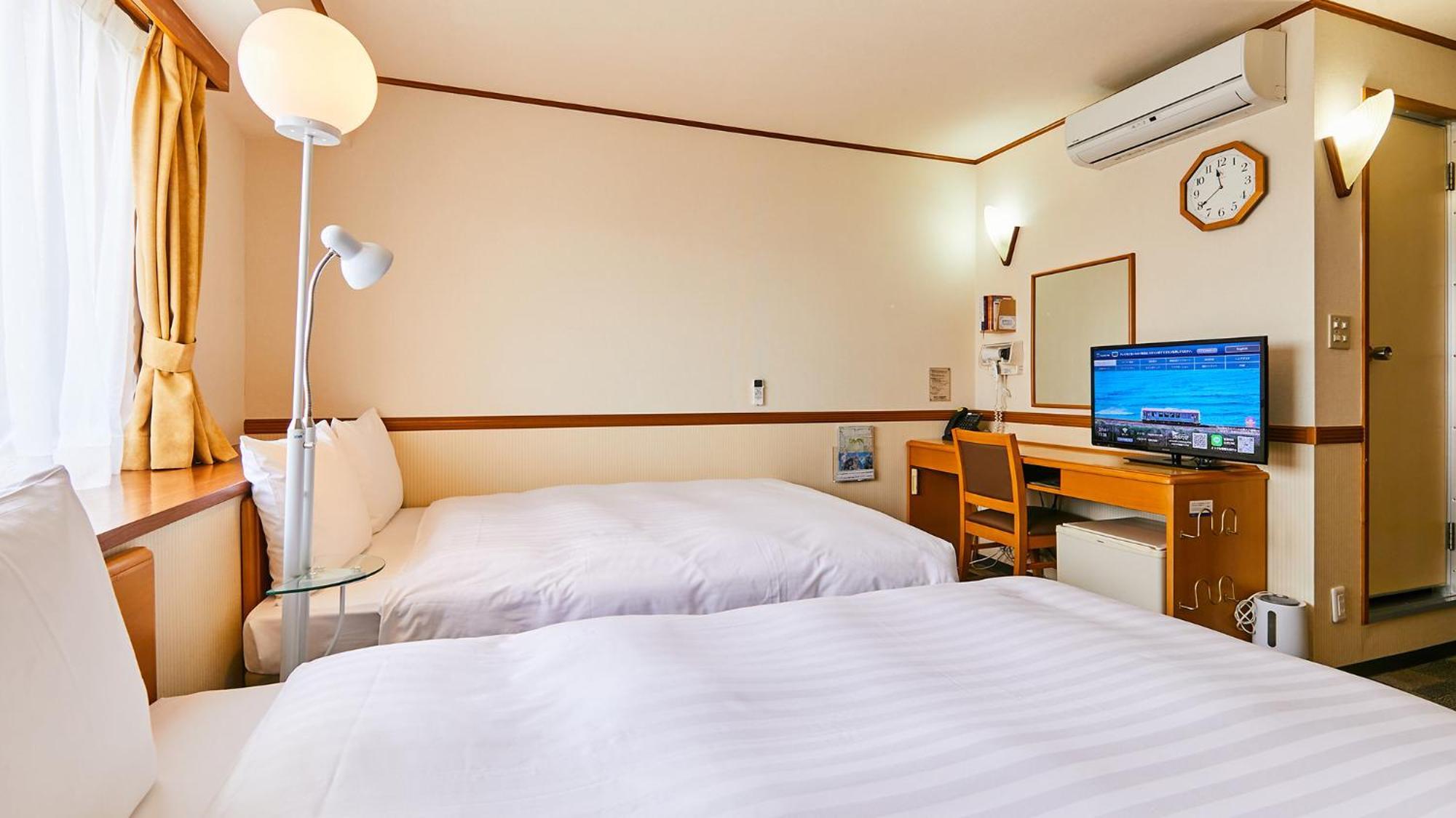 Toyoko Inn Tokyo Tozai-sen Nishi-kasai Szoba fotó