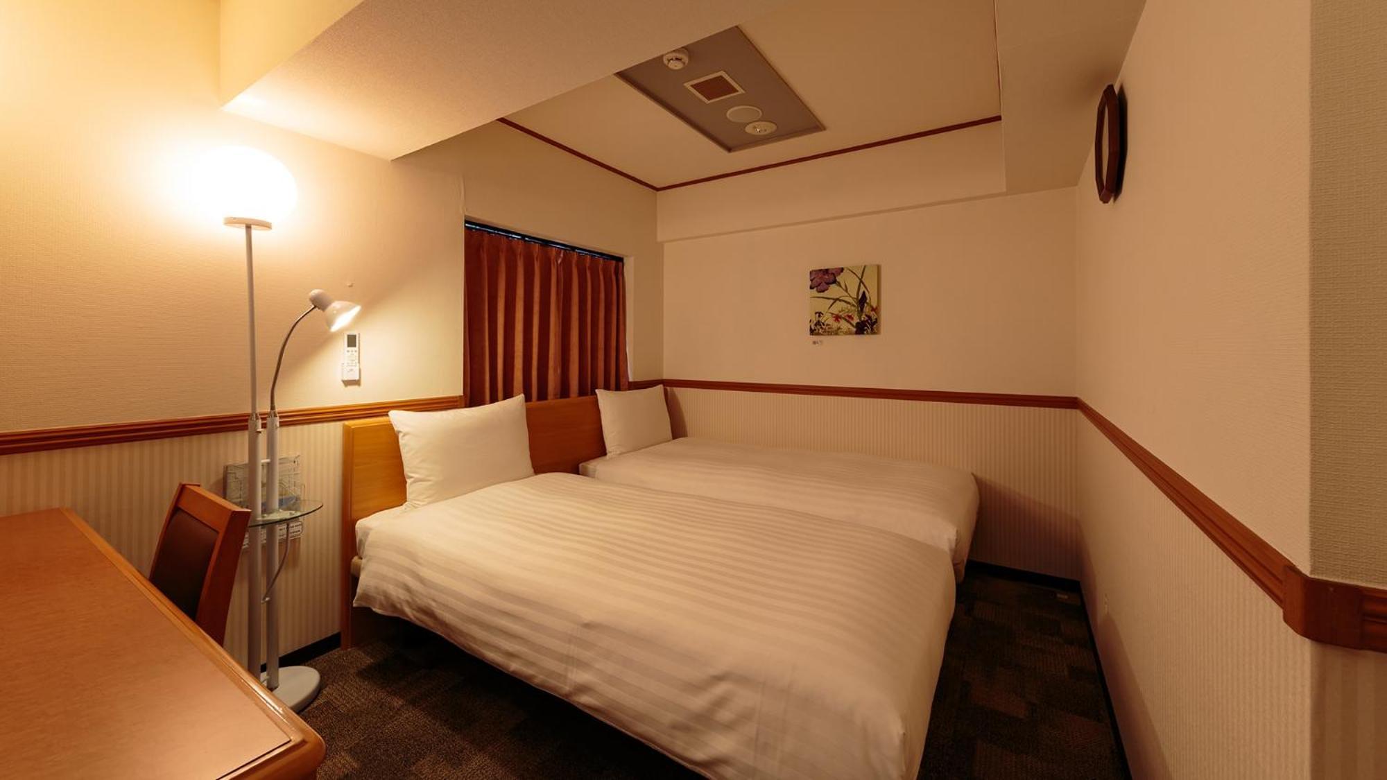 Toyoko Inn Tokyo Tozai-sen Nishi-kasai Szoba fotó